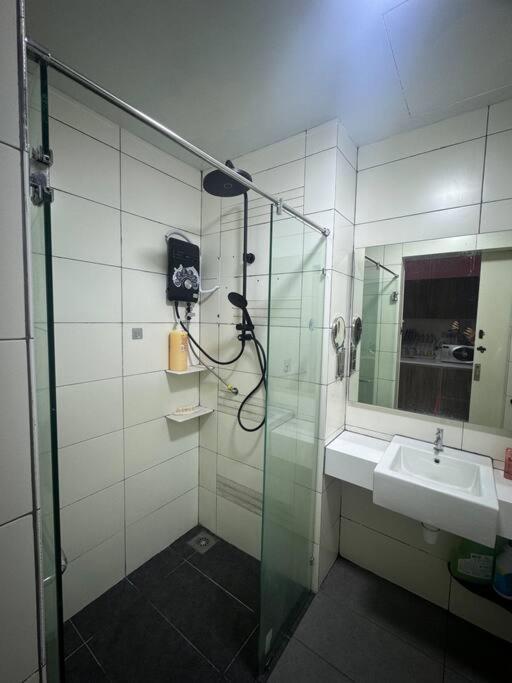 Hello Kitty Homestay - Cameron Highlands - Spacious Studio - Perfect For Families - Sleeps 4 And Baby Tanah Rata Eksteriør bilde