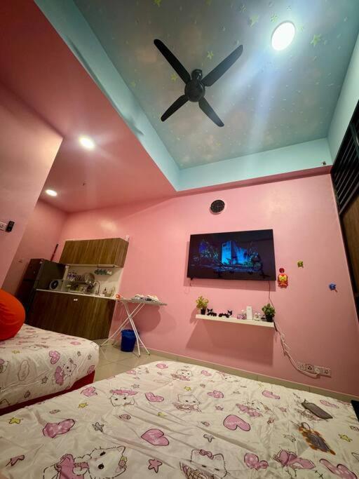 Hello Kitty Homestay - Cameron Highlands - Spacious Studio - Perfect For Families - Sleeps 4 And Baby Tanah Rata Eksteriør bilde